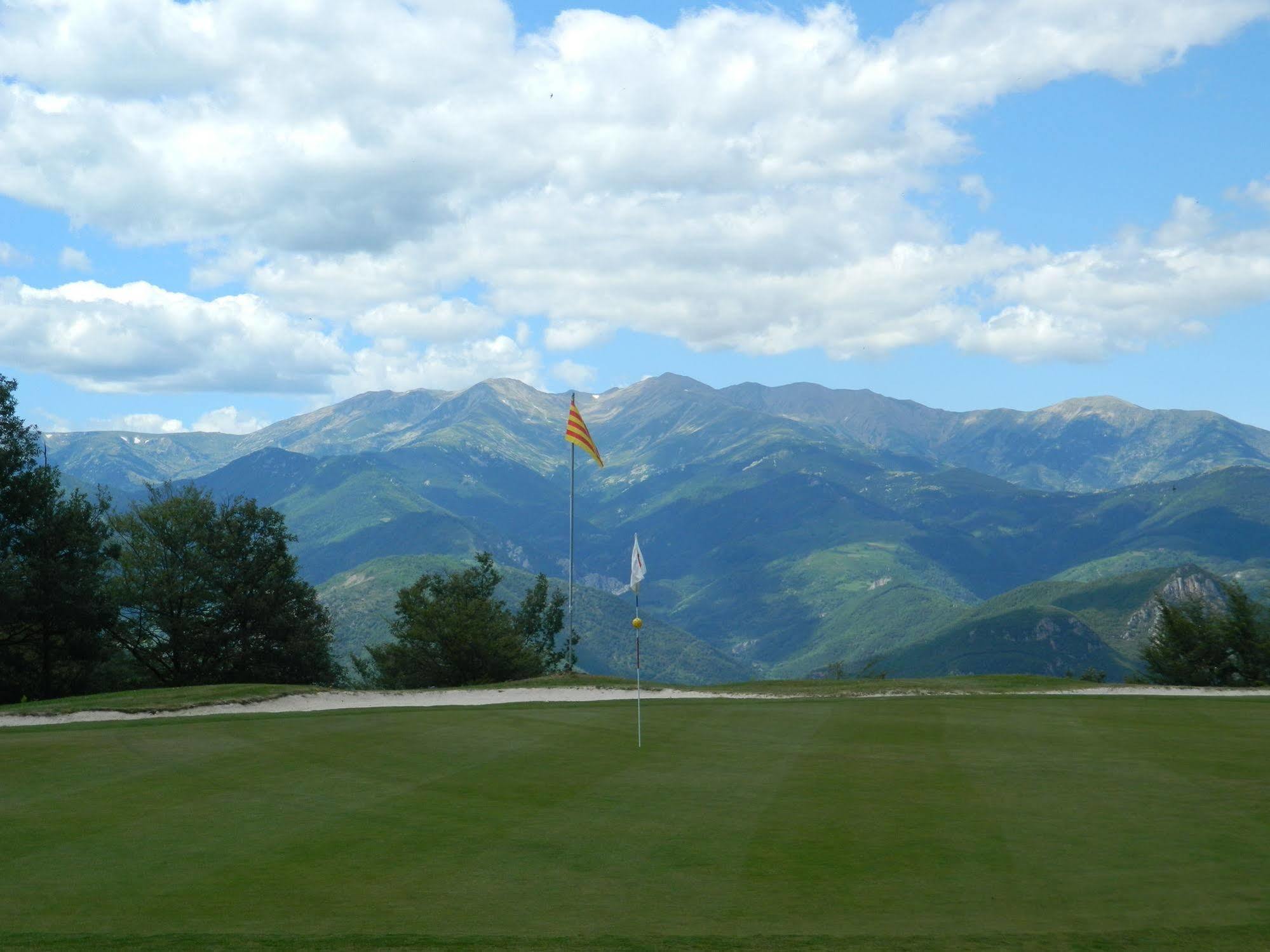 Hotel Le Domaine De Falgos Golf & Spa Saint-Laurent-de-Cerdans Esterno foto